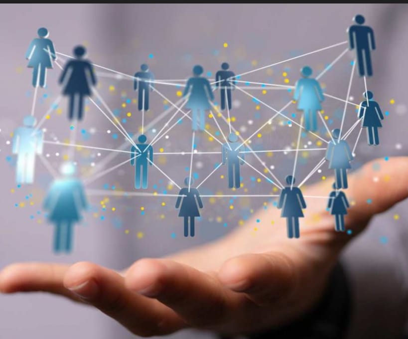 How to Network Effectively in the American Job Market